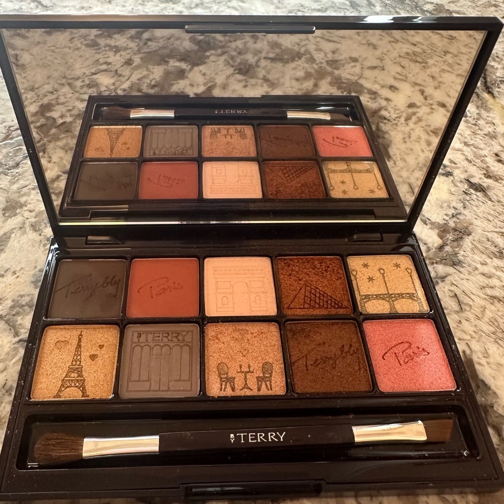 By Terry Paris Makeup Palette - Picture 4 of 6